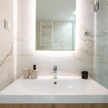 Luxury Comfort In Pagrati - Walk To Syntagma Apartment *